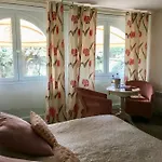 Du Hotel