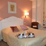 Du Hotel