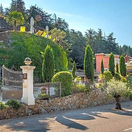 Du Hotel 4*