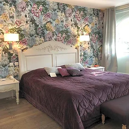 Du Hotel 4*